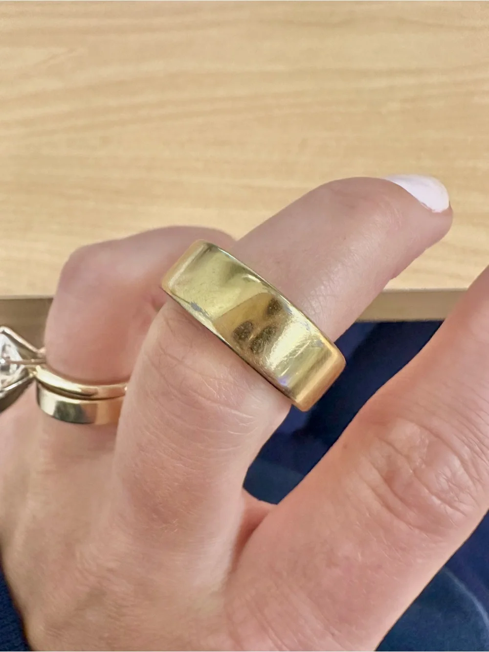 Oura Ring 4 Gold size 9
